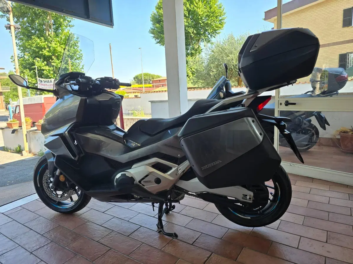Honda Forza 750 DCT Travel (2021 - 24) (4)