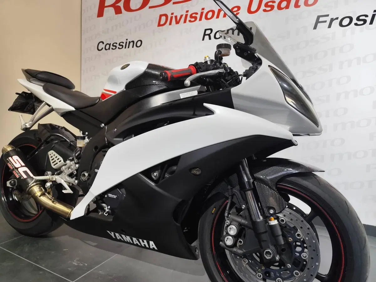 Yamaha YZF R6 (2008 - 09) (3)
