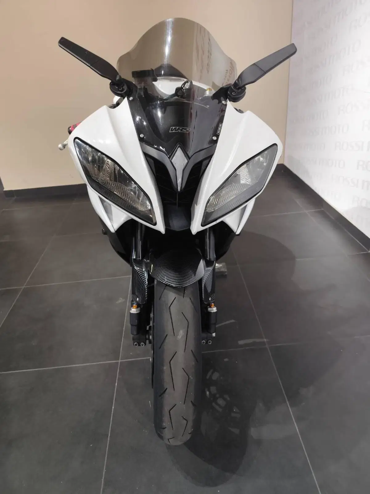 Yamaha YZF R6 (2008 - 09) (4)