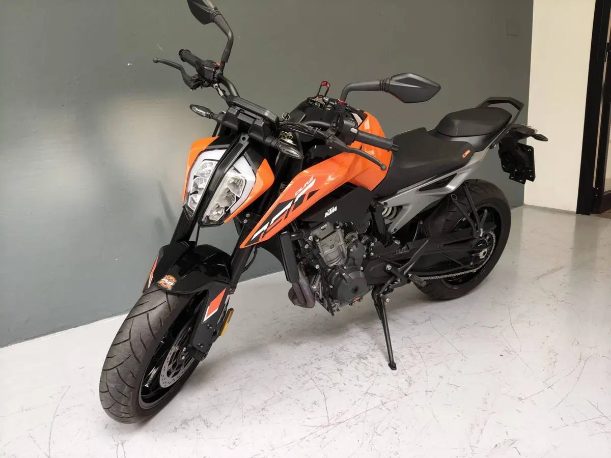 KTM 790 Duke L (2023 - 24) (3)