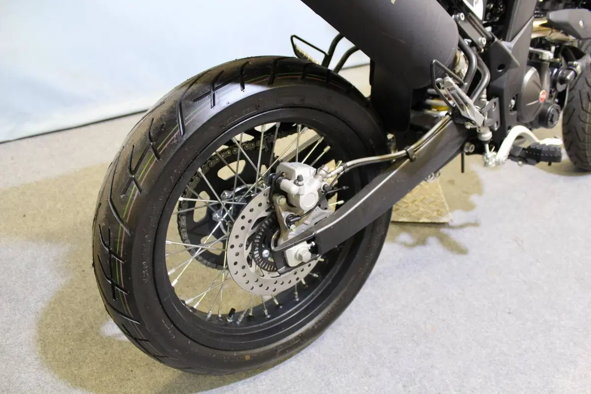 Aprilia SX 125 (2025 - 26) (4)