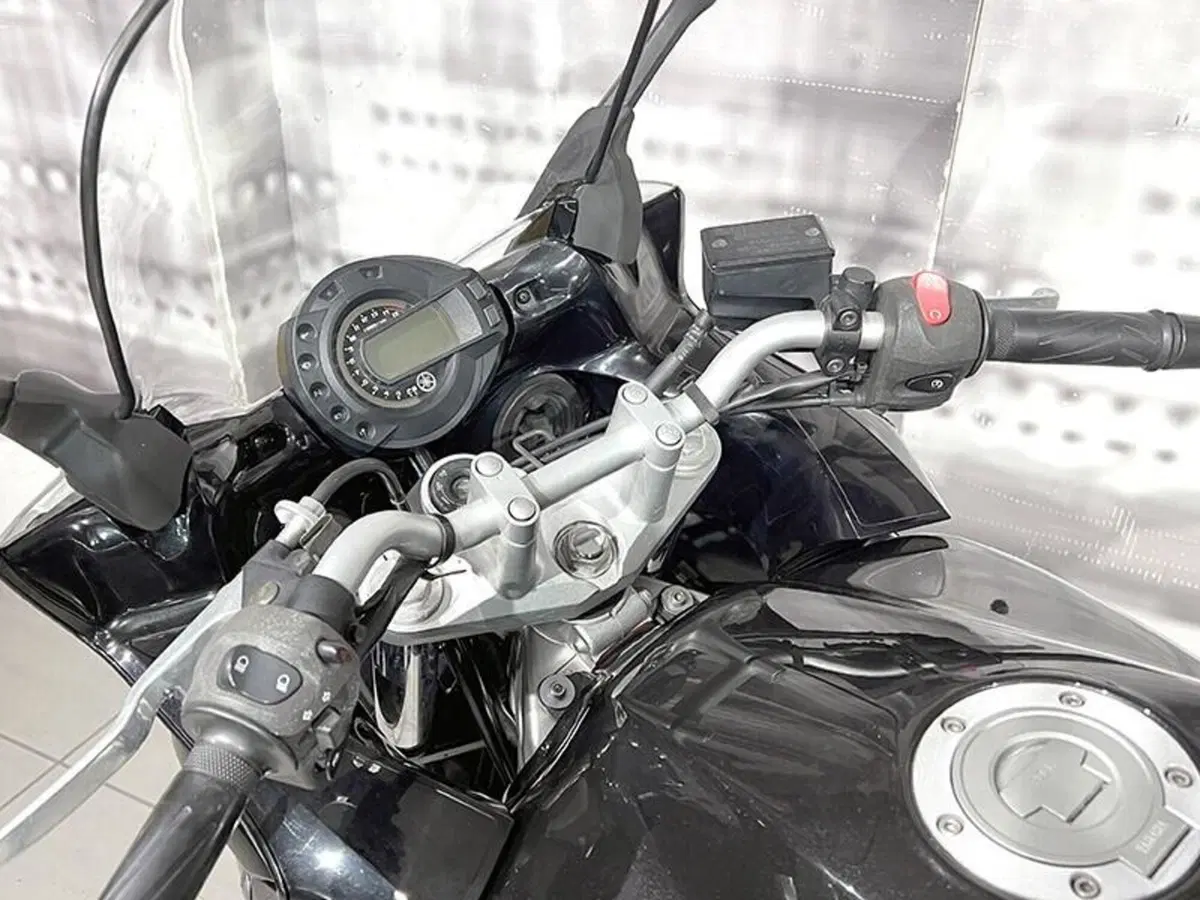 Yamaha FZ6 Fazer (2004 - 07) (6)