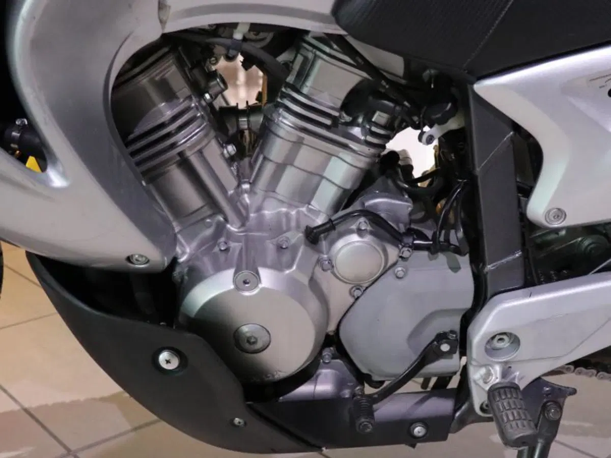 Honda Transalp XL 650V (2000 - 04) (4)
