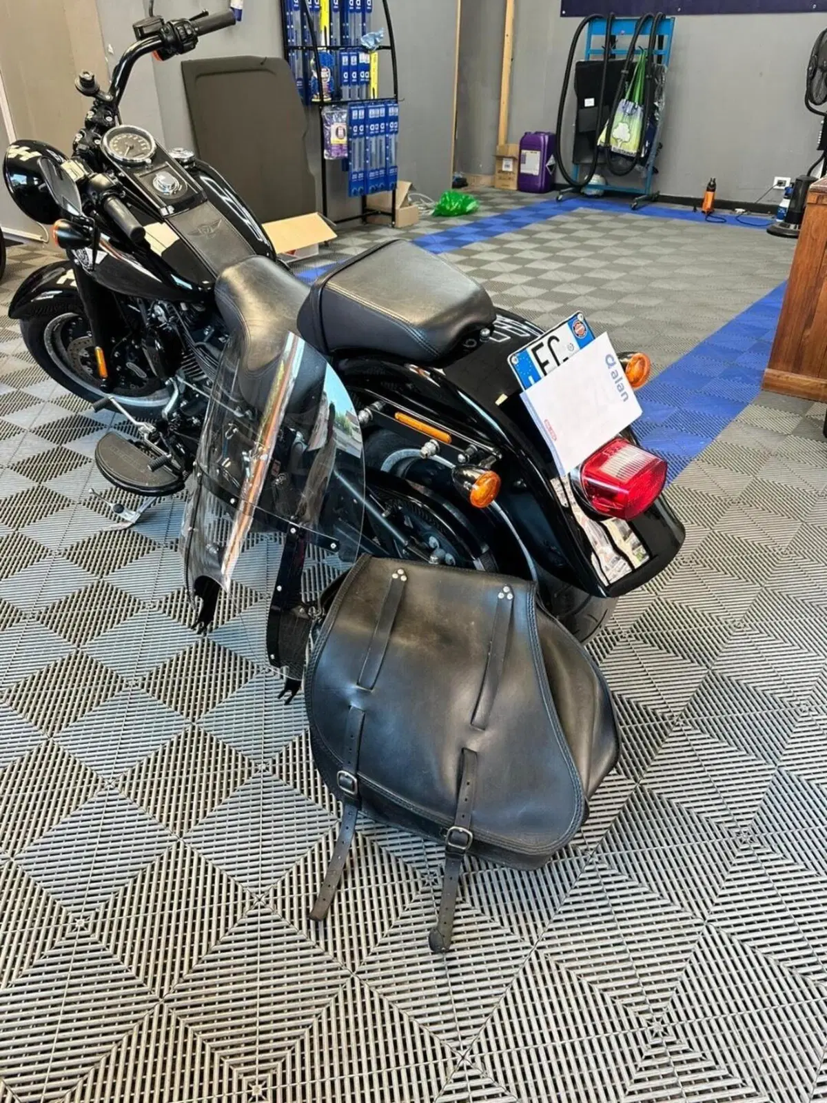 Harley-Davidson 107 Fat Boy (2017 - 20) - FLFB (4)