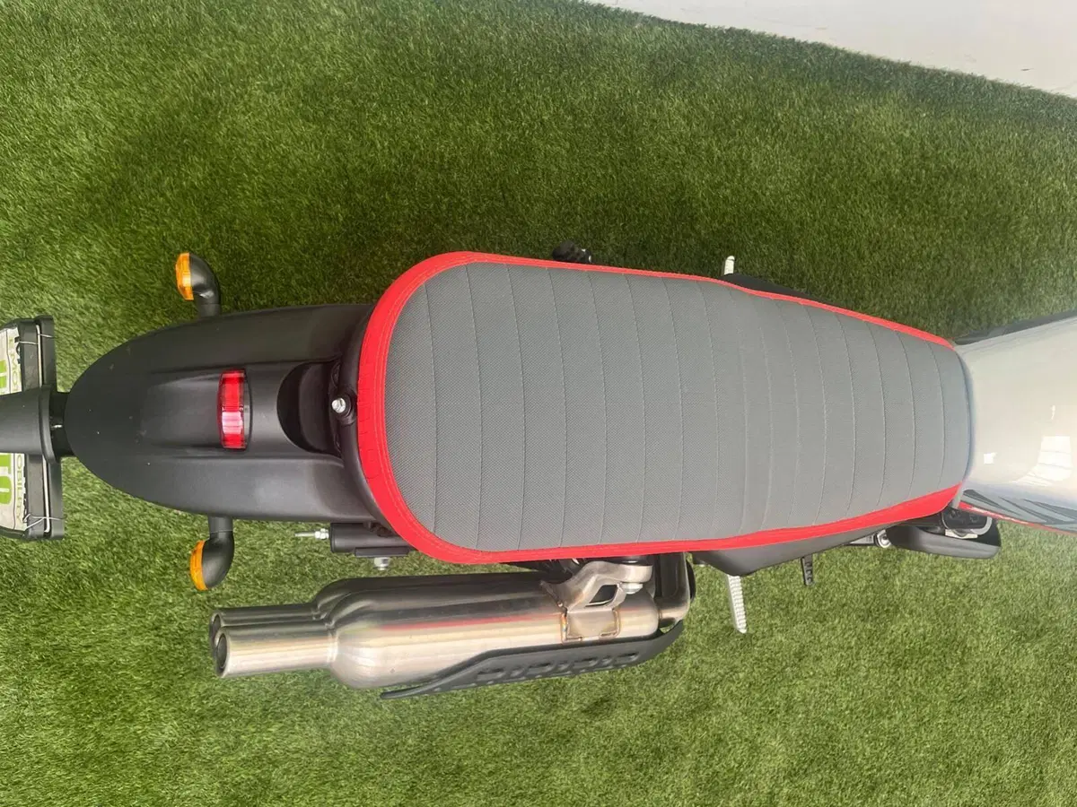 Swm Outlaw 125 (2021 - 23) (6)