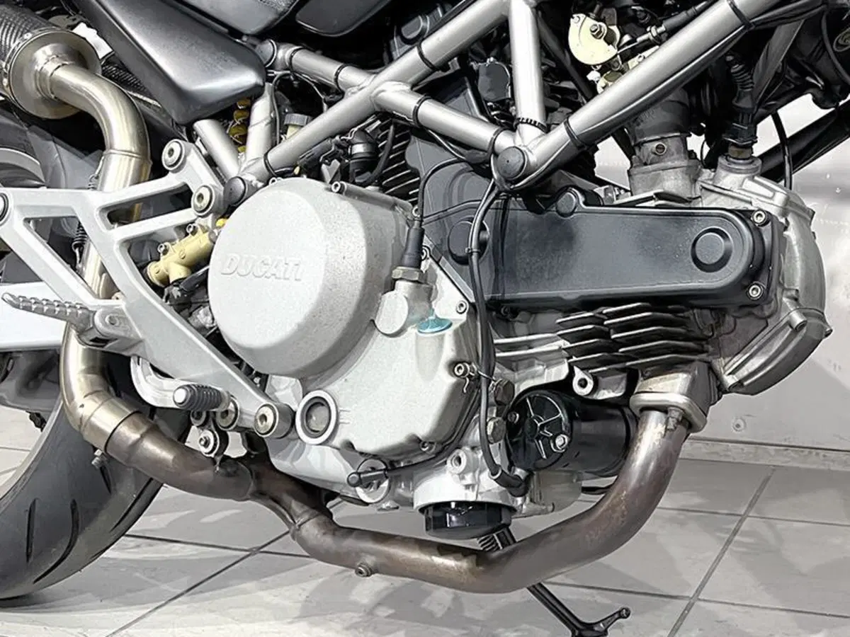 Ducati Monster S4 (2001 - 03) (3)