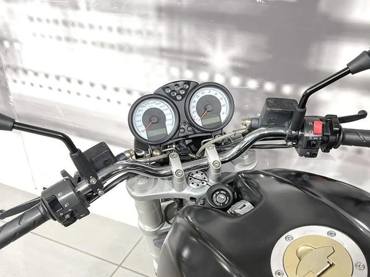 Ducati Monster S4 (2001 - 03) (6)