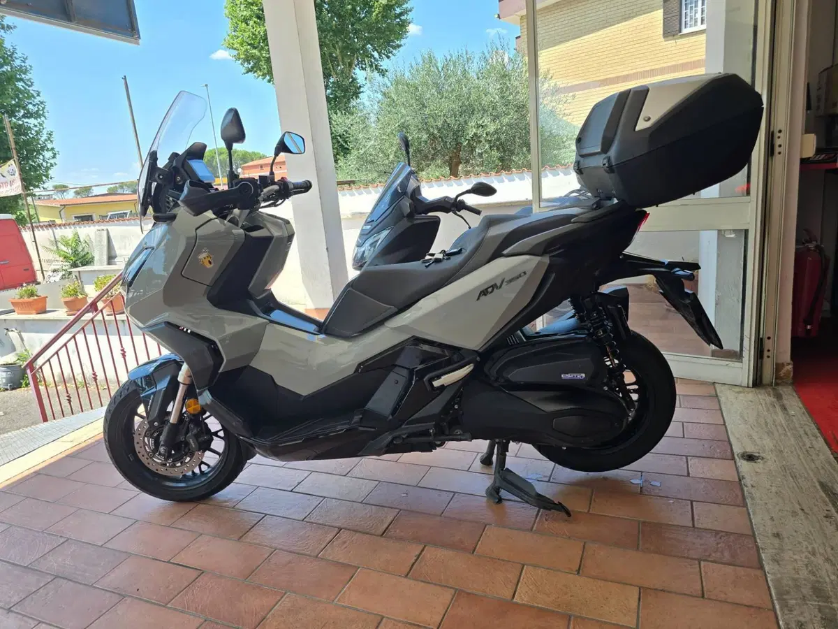Honda ADV 350 (2022 - 24) (2)