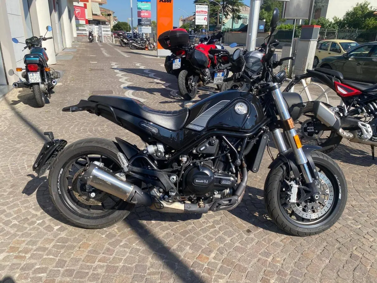 Benelli Leoncino 500 (2021 - 25)