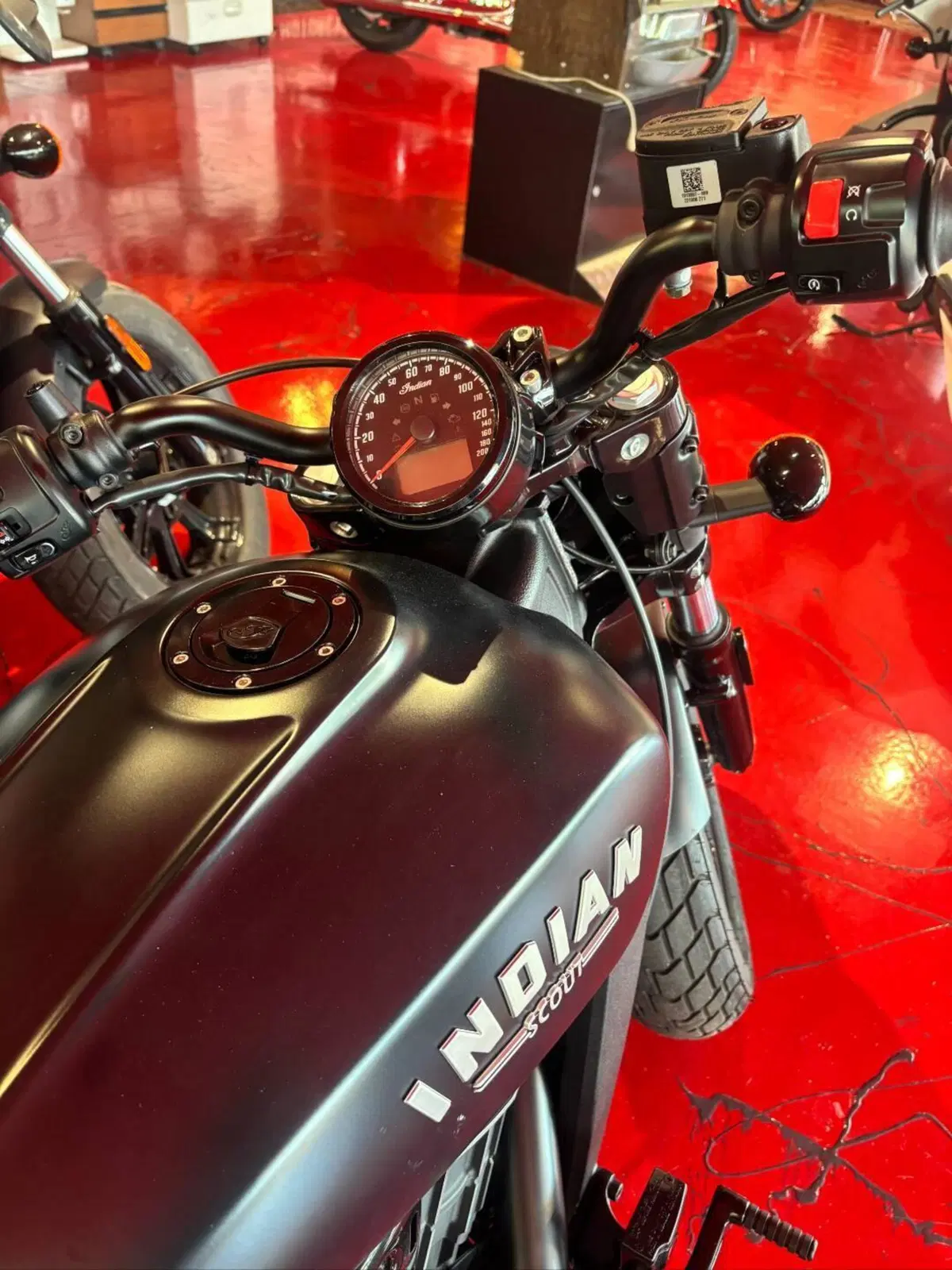 Indian Scout 1133 Bobber (2021 - 25) (4)