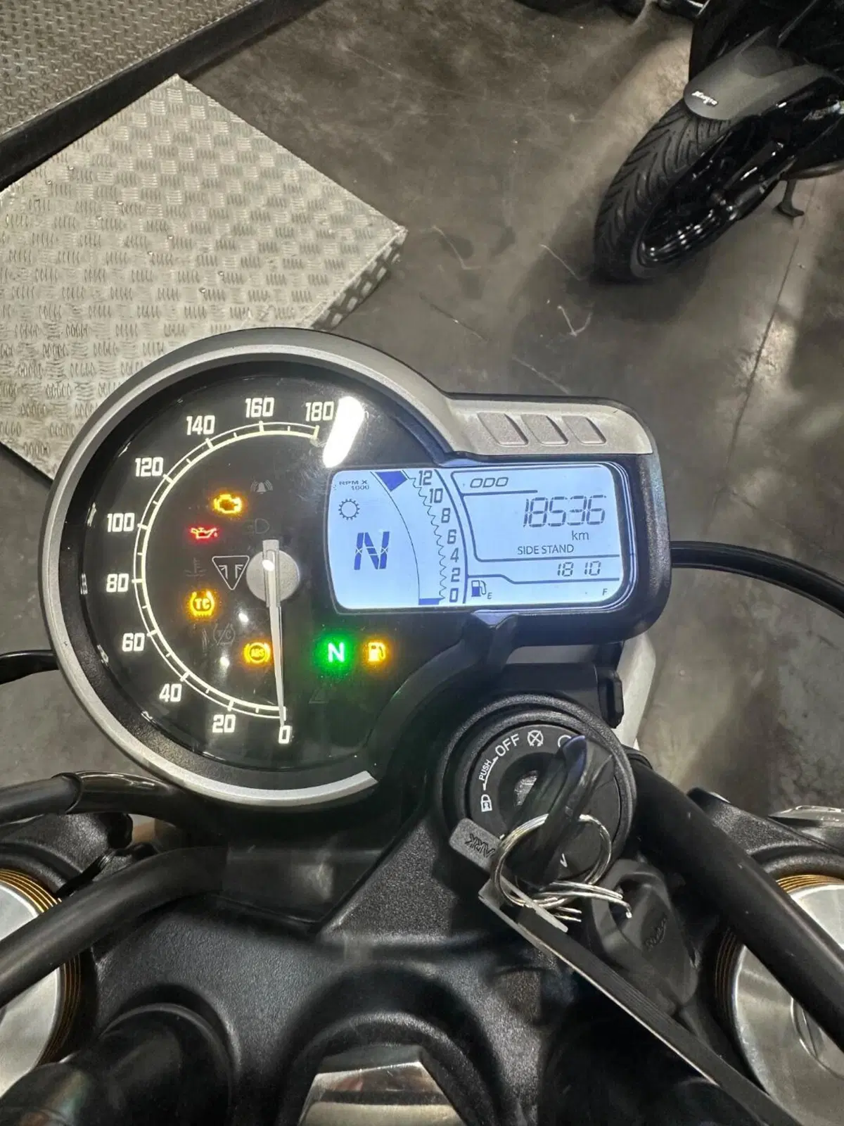 Triumph Speed 400 (2024 - 26) (11)