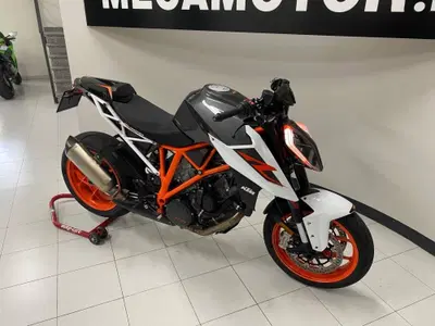 KTM 1290 Super Duke R (2019) usata