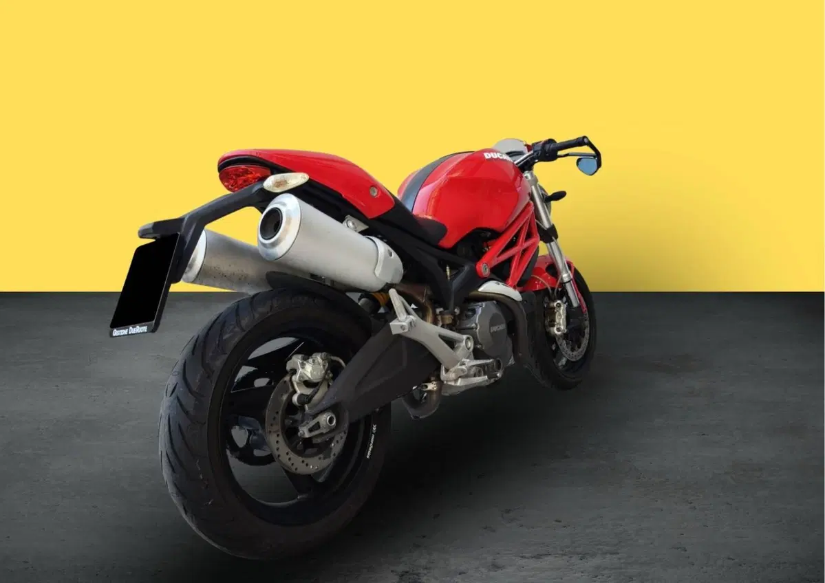 Ducati Monster 696 (2008 - 13) (4)