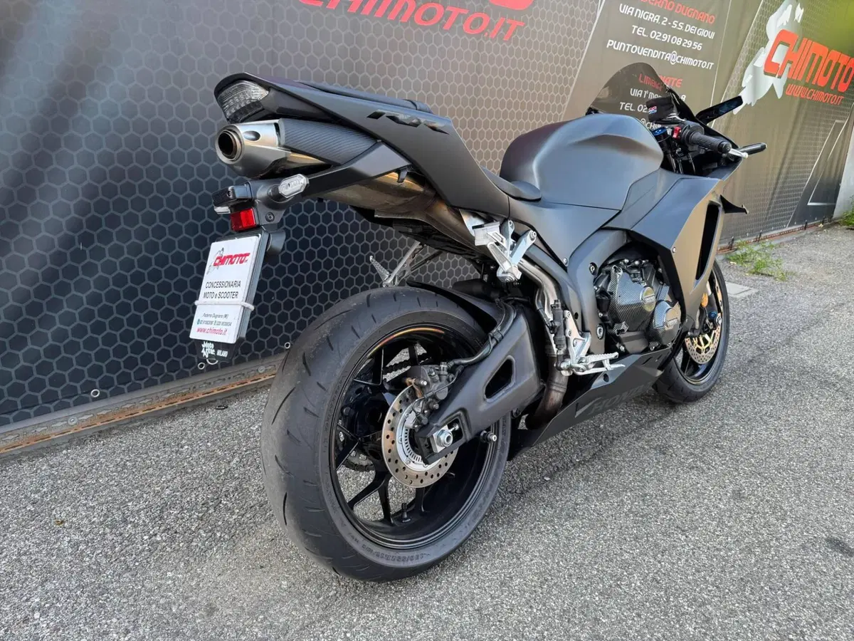 Honda CBR 600 RR (2024 - 26) (6)