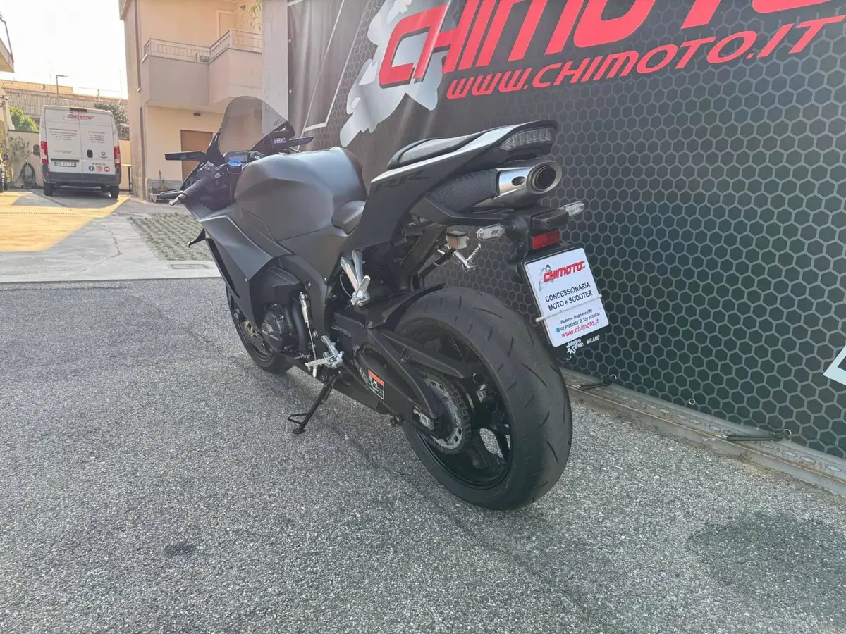 Honda CBR 600 RR (2024 - 26) (5)