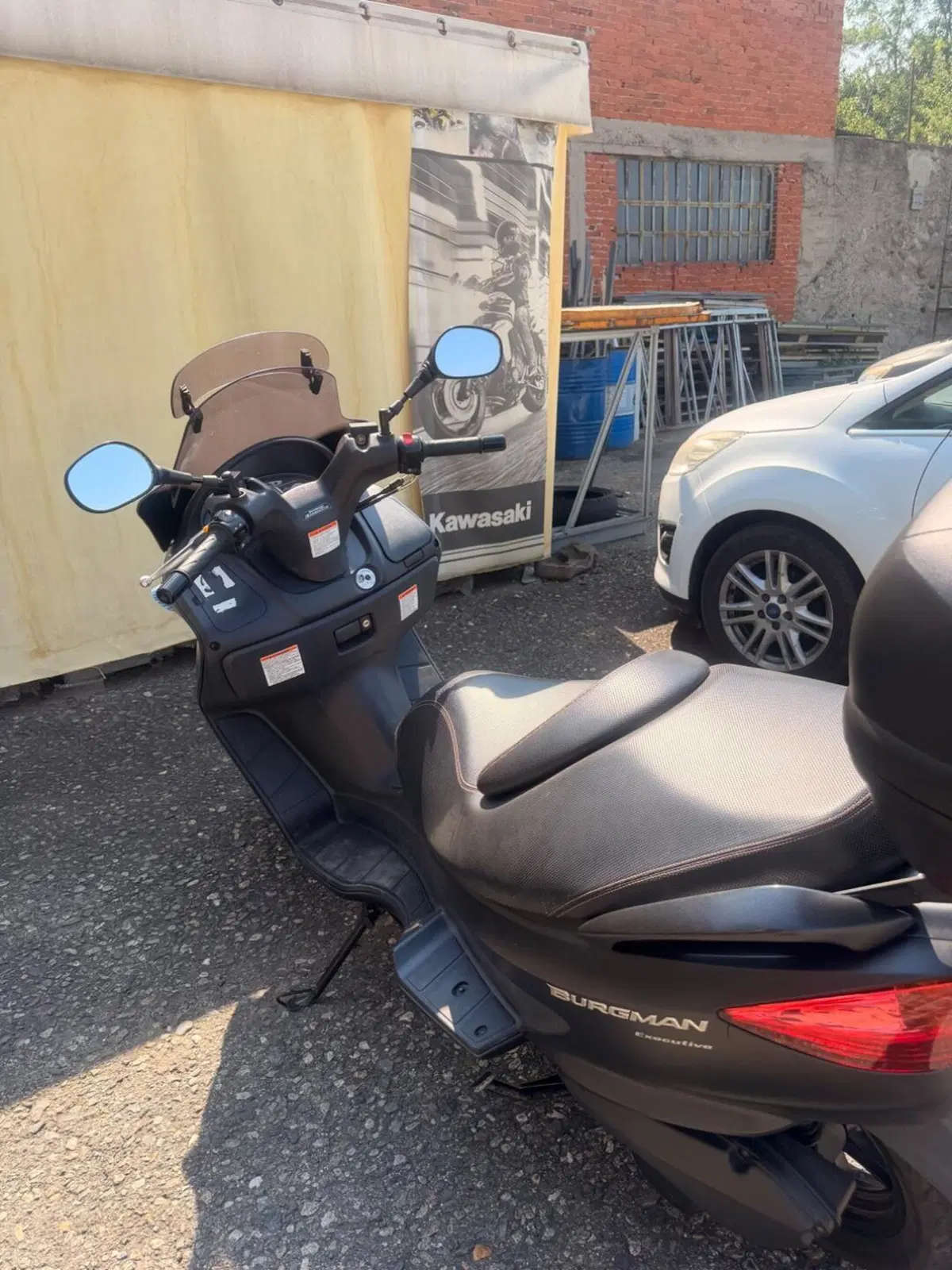 Suzuki Burgman UH 200 Executive (2001 -14) (3)