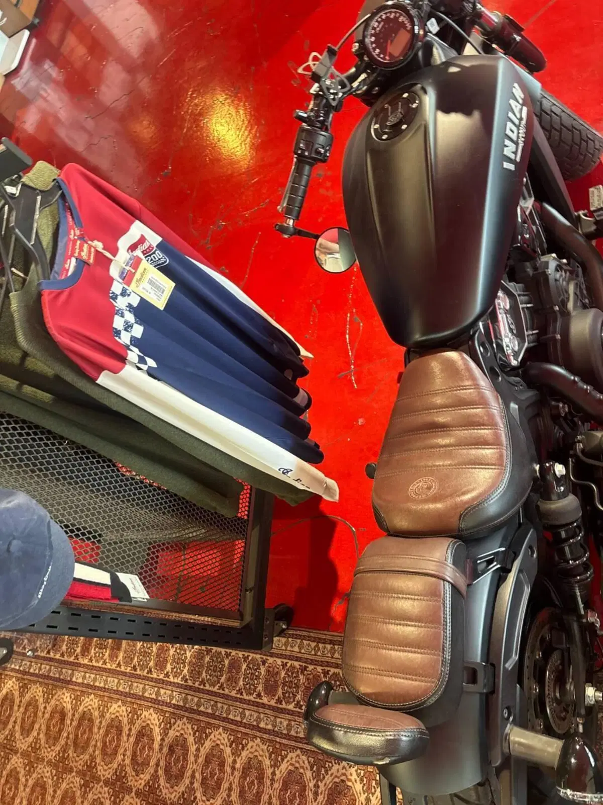 Indian Scout 1133 Bobber (2021 - 25) (2)