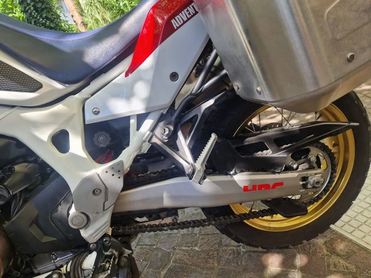 Honda Africa Twin CRF 1000L Adventure Sports DCT (2018 - 19) (4)