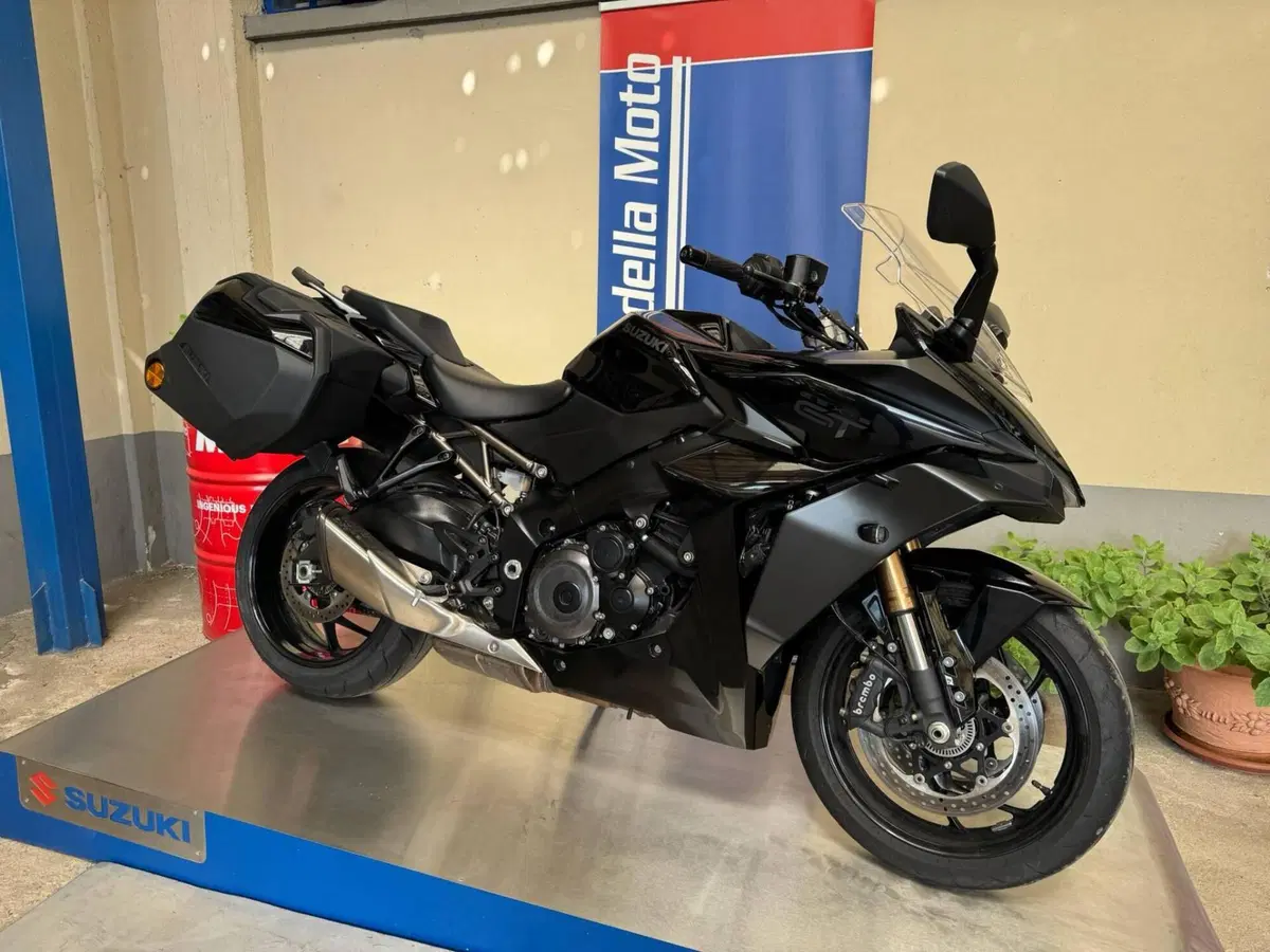 Suzuki GSX-S1000GT (2022 - 24)