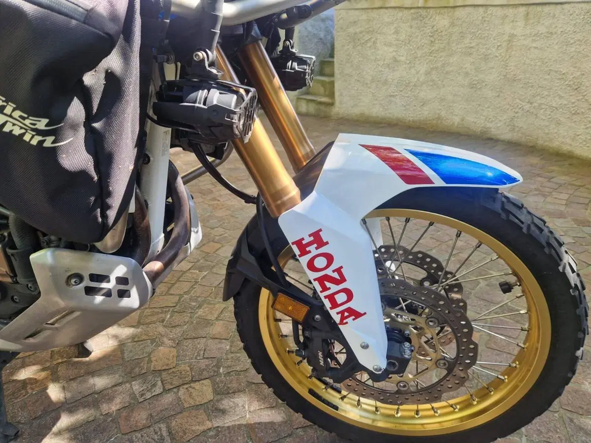 Honda Africa Twin CRF 1000L Adventure Sports DCT (2018 - 19) (11)