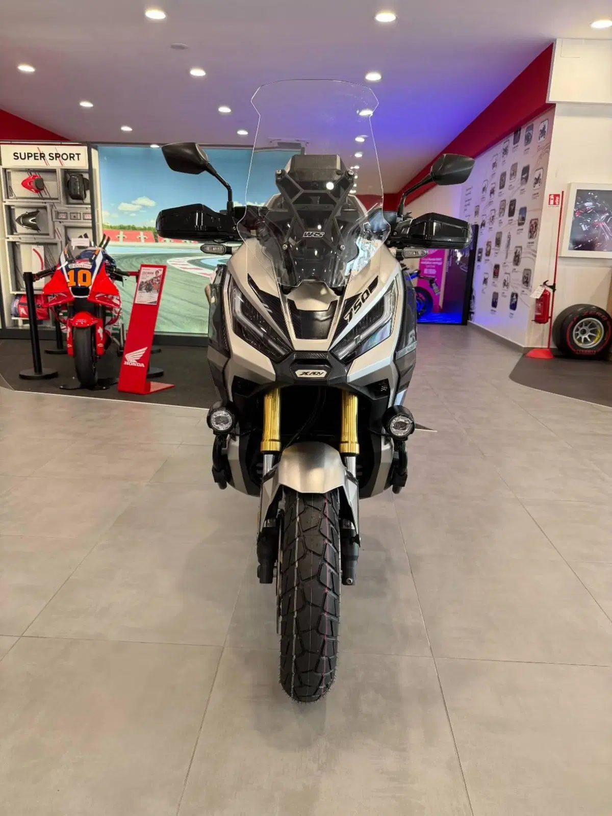 Honda X-ADV 750 DCT Travel (2021 - 24) (5)
