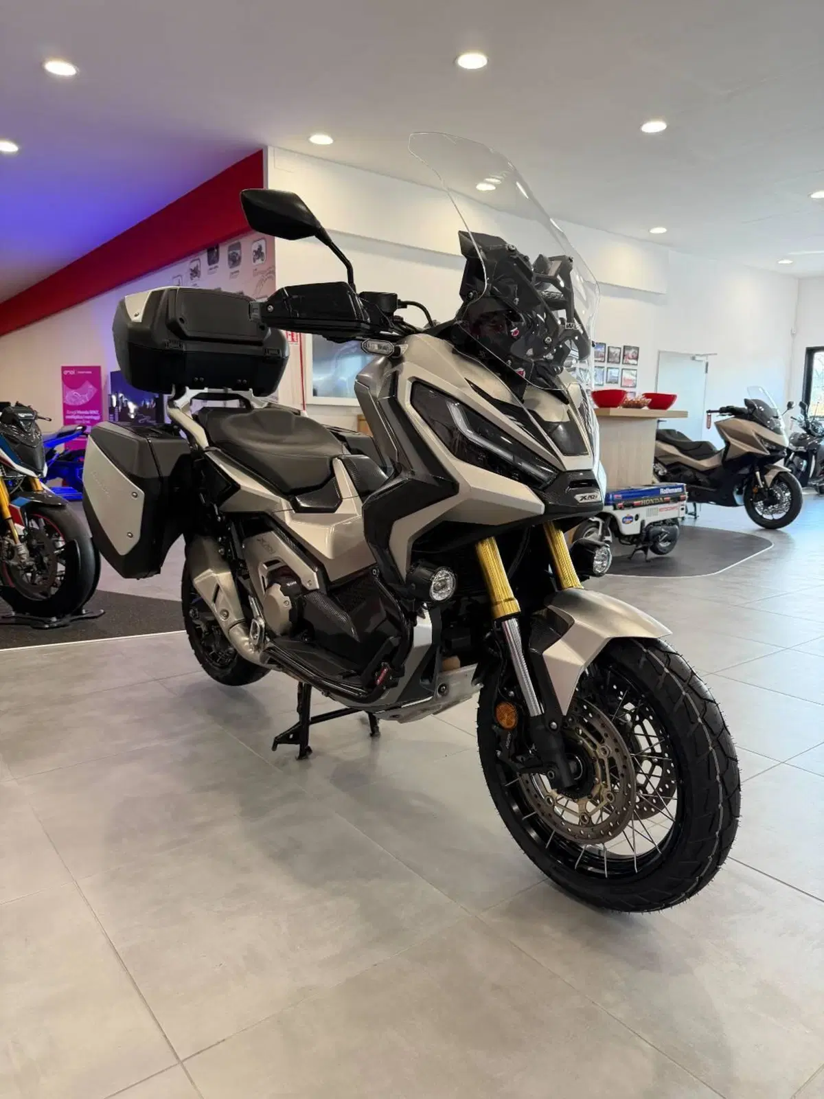 Honda X-ADV 750 DCT Travel (2021 - 24) (6)