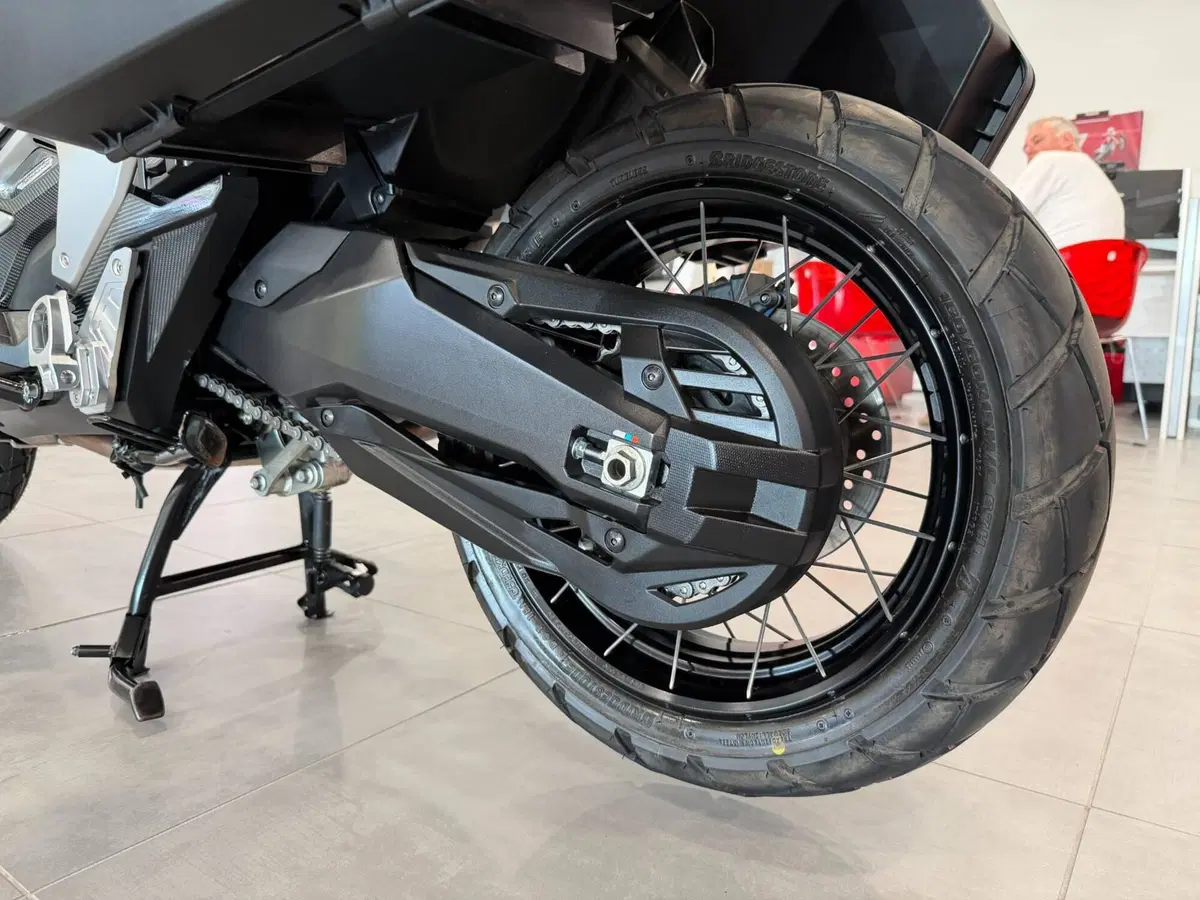 Honda X-ADV 750 DCT Travel (2021 - 24) (15)