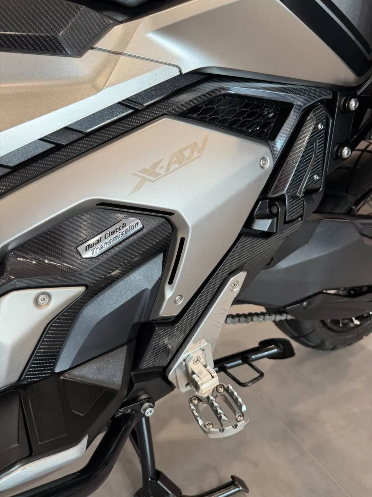 Honda X-ADV 750 DCT Travel (2021 - 24) (14)