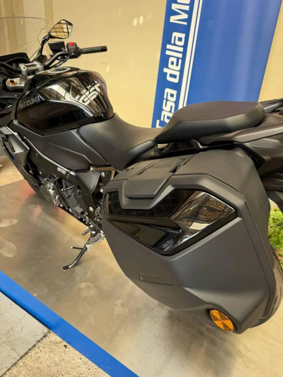Suzuki GSX-S1000GT (2022 - 24) (13)