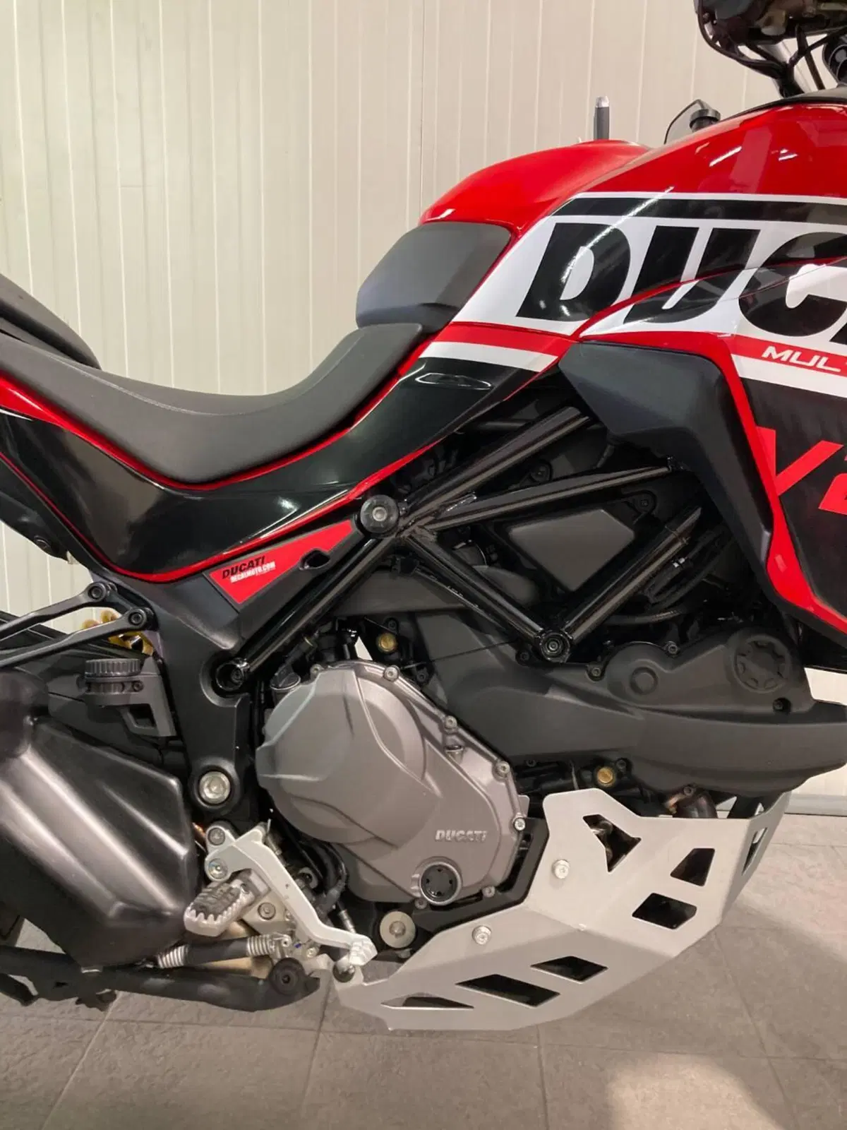 Ducati Multistrada V2 S (2022 - 24) (4)