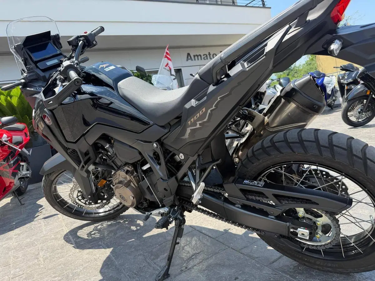 Honda Africa Twin CRF 1100L (2024 - 26) (8)