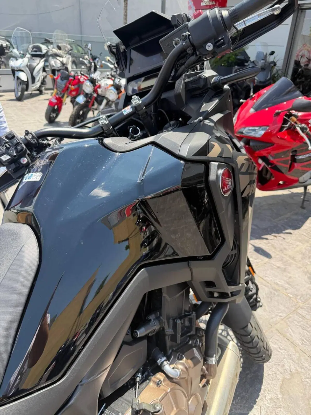 Honda Africa Twin CRF 1100L (2024 - 26) (9)