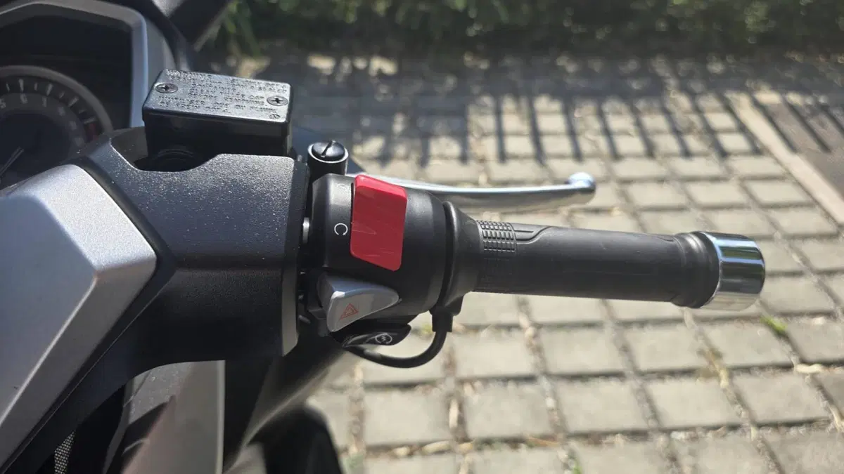 Honda Forza 300 Deluxe ABS (2018 - 20) (9)