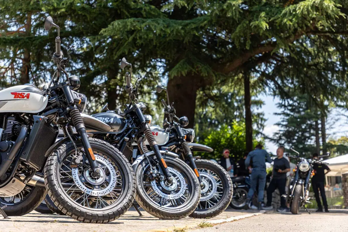 BSA, il ritorno sulle strade del Lario (20)