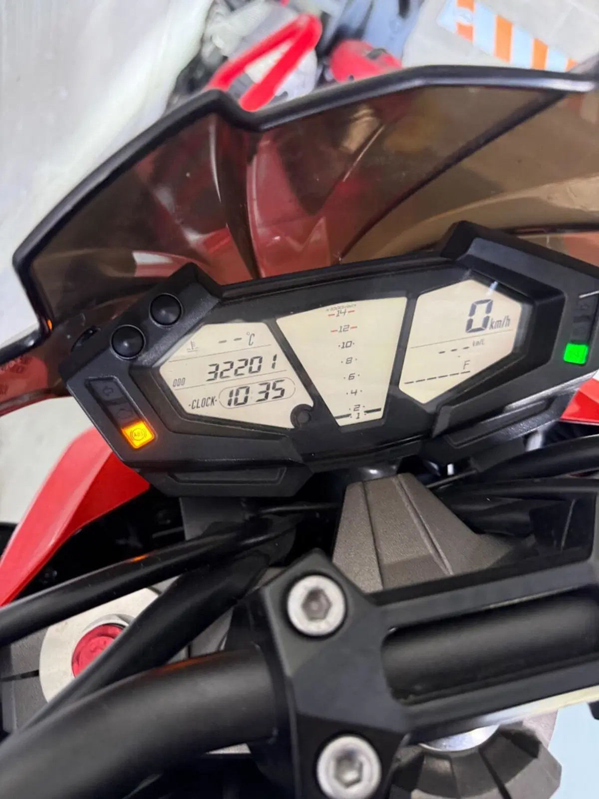 Kawasaki Z 800 ABS (2012 - 16) (7)