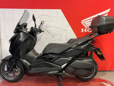 Yamaha X-Max 300 Tech Max (2021 - 24) usata