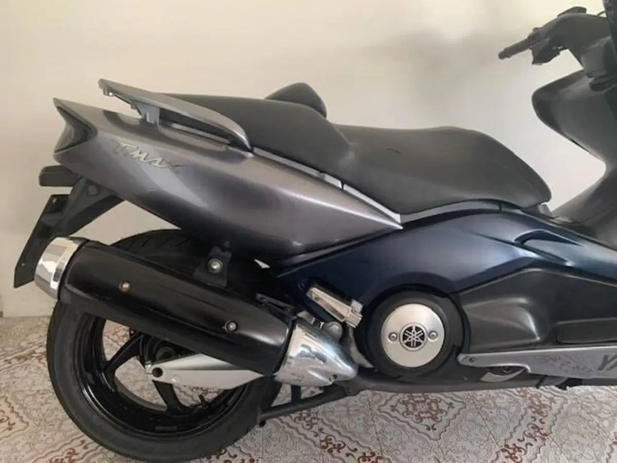 Yamaha T-Max 500 (2004 - 07) (3)