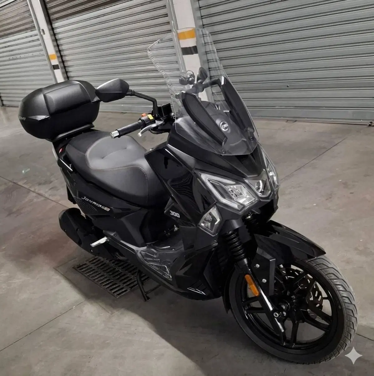Sym Joyride 300 (2022 - 24) (9)