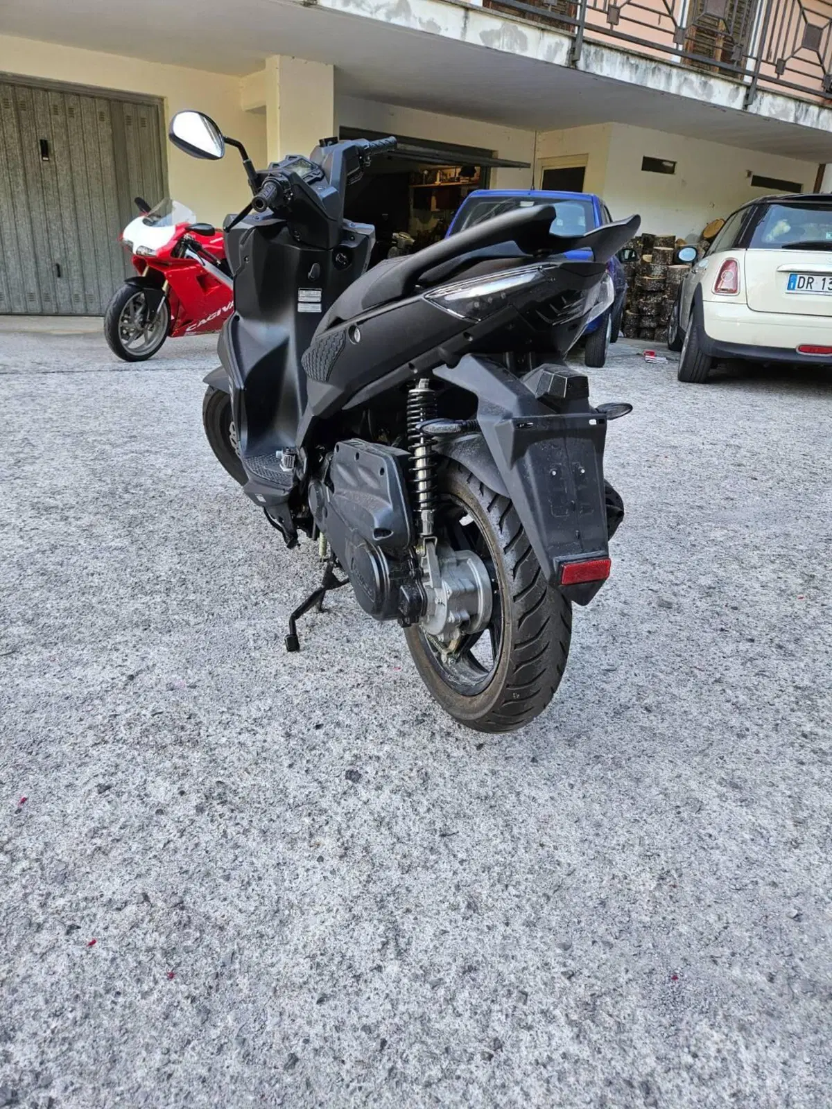Kymco Super 8 50 R (2022 - 26) (2)