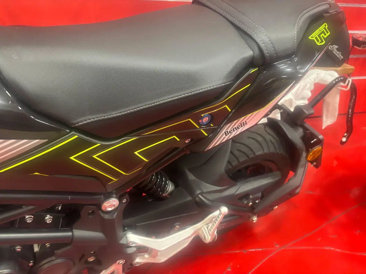 Benelli Tornado Naked T 125 (2022 - 25) (2)