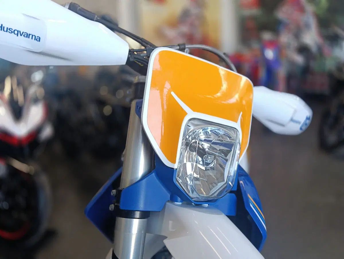 Husqvarna FE 350 (2025) (6)