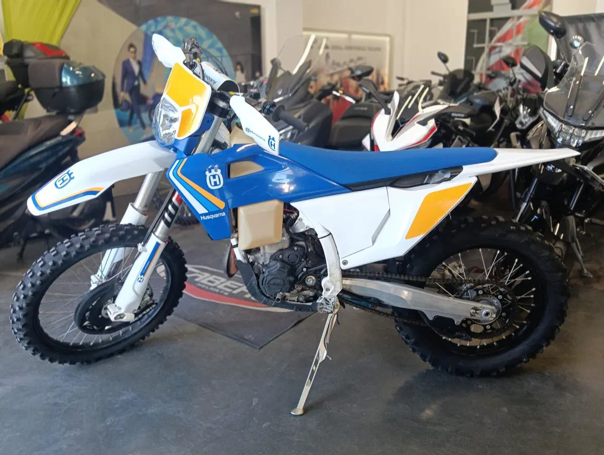 Husqvarna FE 350 (2025) (7)