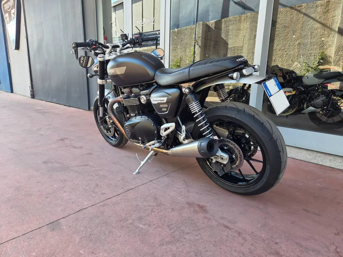 Triumph Speed Twin 1200 (2021 - 24) (7)