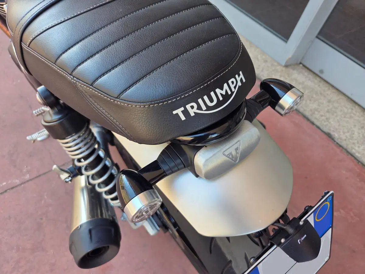 Triumph Speed Twin 1200 (2021 - 24) (9)