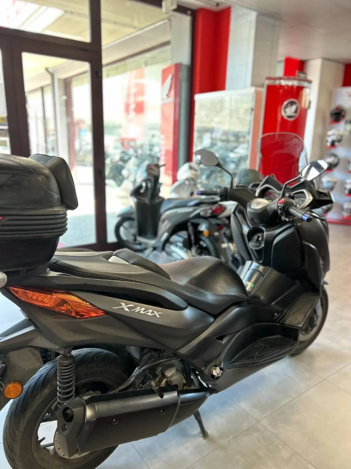 Yamaha X-Max 300 ABS (2017 - 20) (2)
