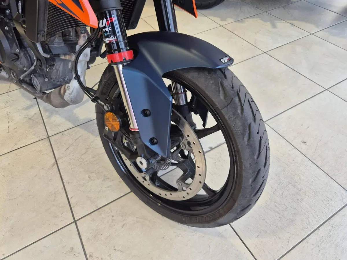 KTM 125 Duke (2024 - 25) (8)
