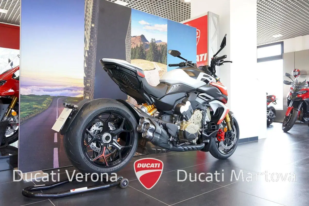Ducati Diavel V4 RS (2026) (6)