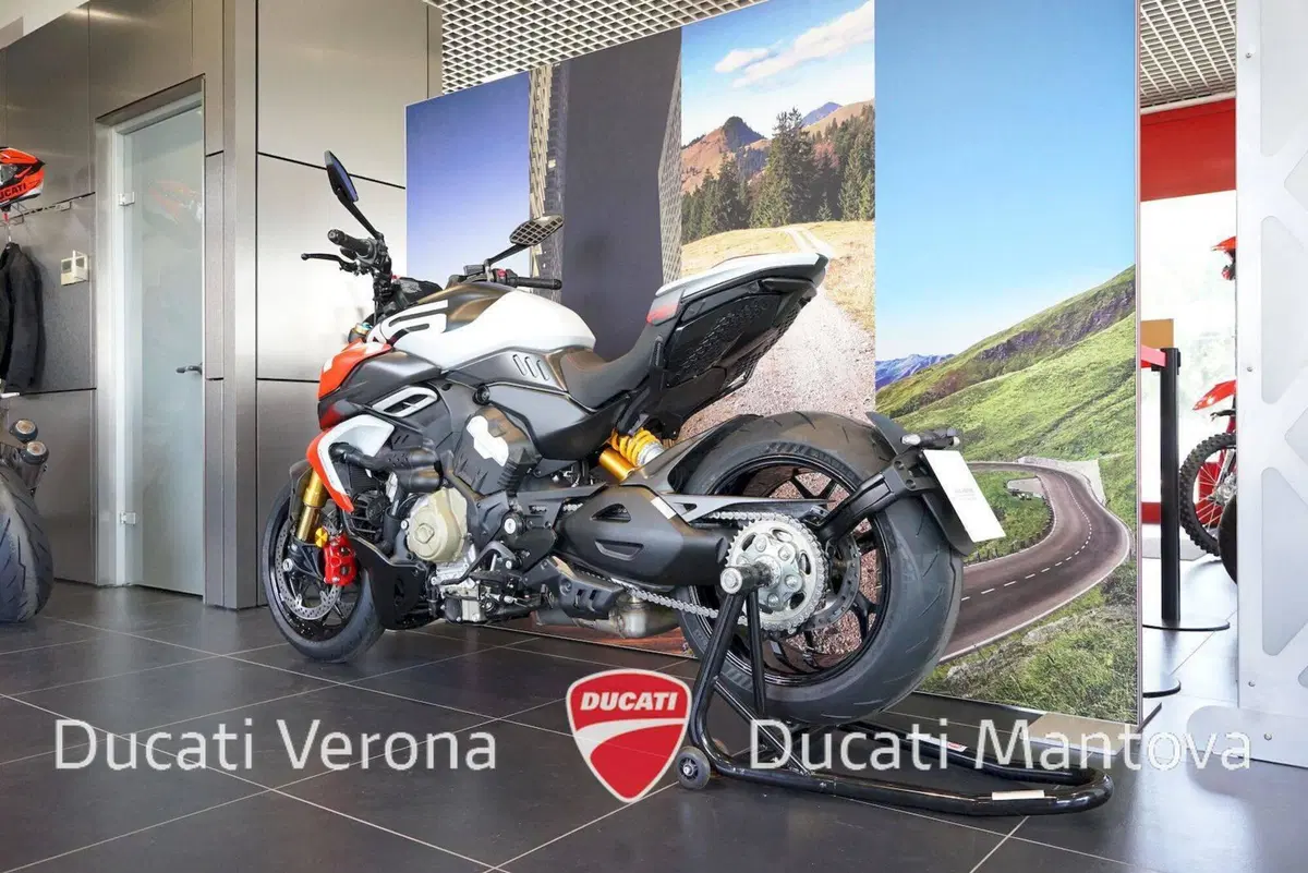 Ducati Diavel V4 RS (2026) (10)