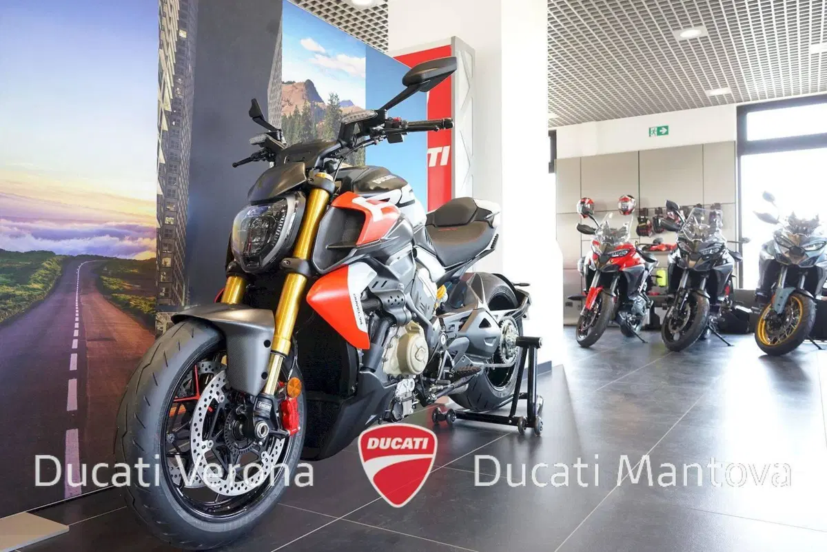 Ducati Diavel V4 RS (2026) (14)