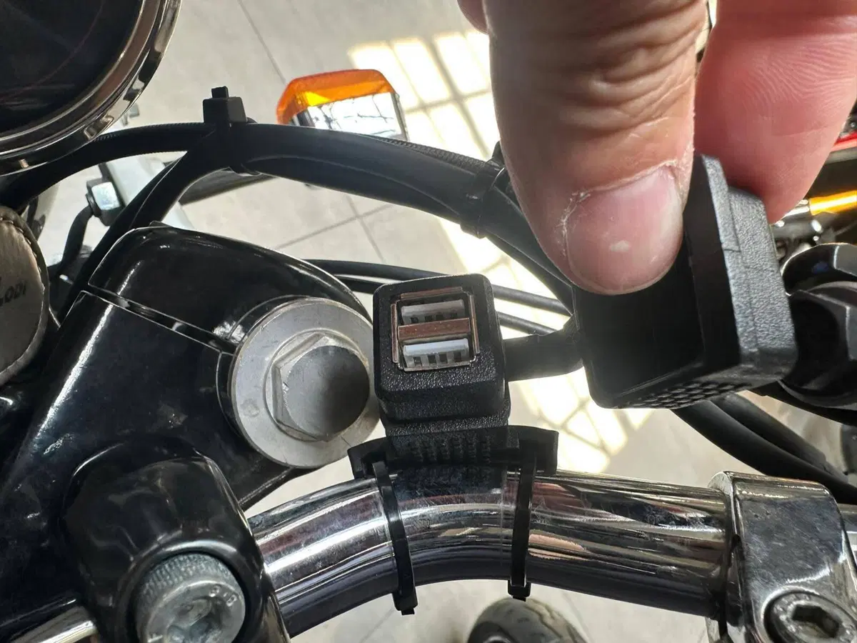Royal Enfield Interceptor 650 (2021 - 26) (7)